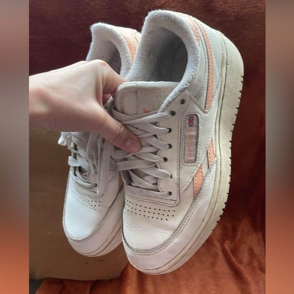 Reebok Club C sneakers white and orange - size 6.5